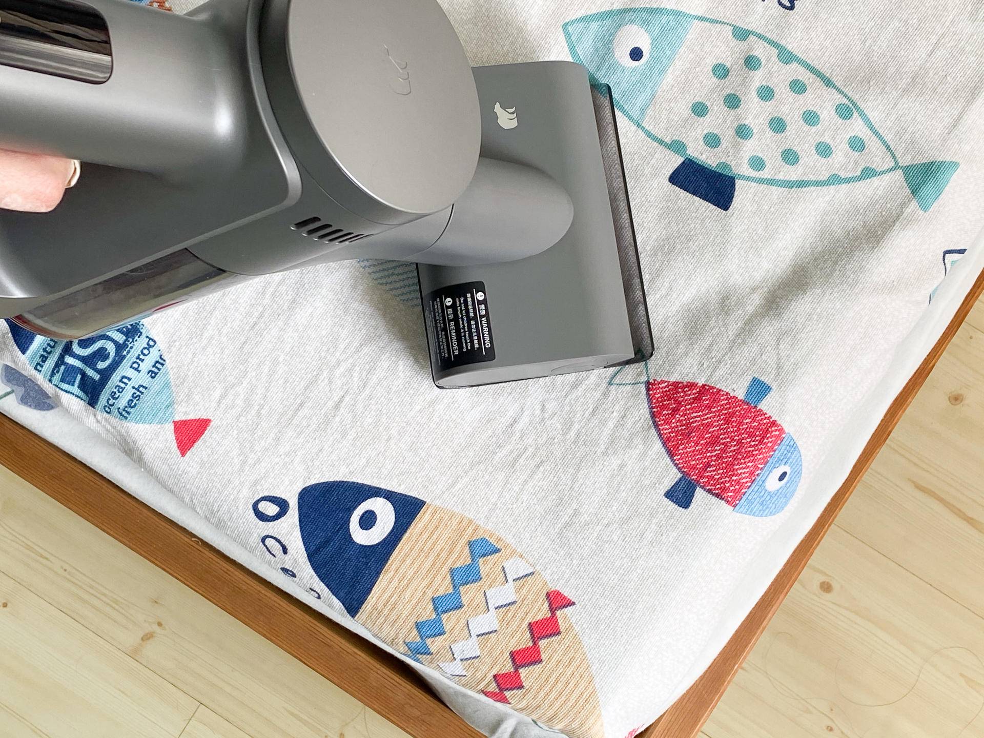 一人轻松扫全屋，娇小女生最爱用？顺造轻量手持吸尘器L1体验