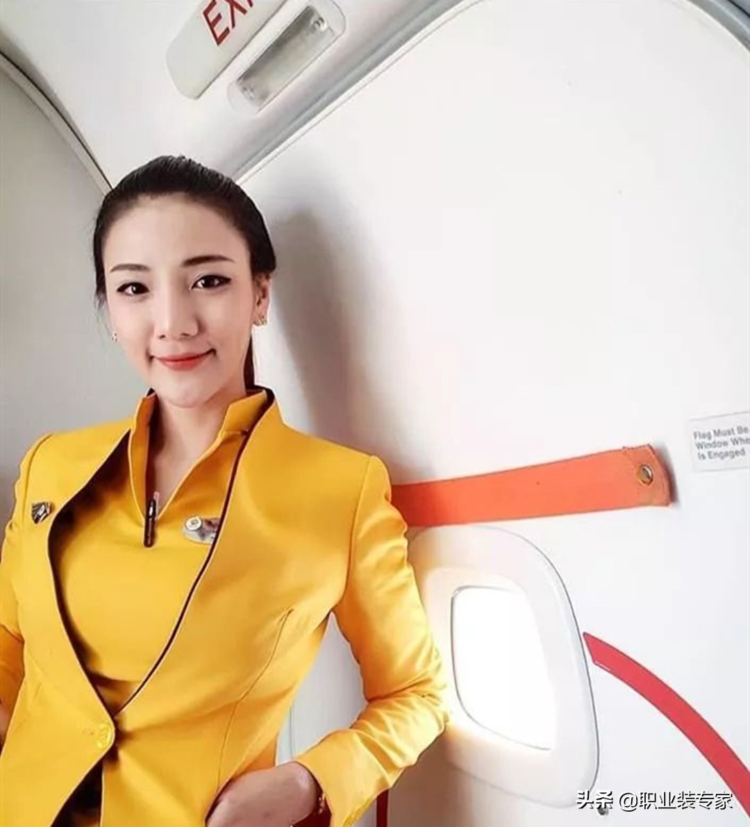 泰国酷鸟航空空姐服,泰国国际航空公司制服特点