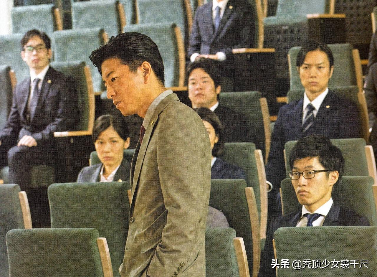 刘德华和日本男明星对比,长得像刘德华的日本男艺人