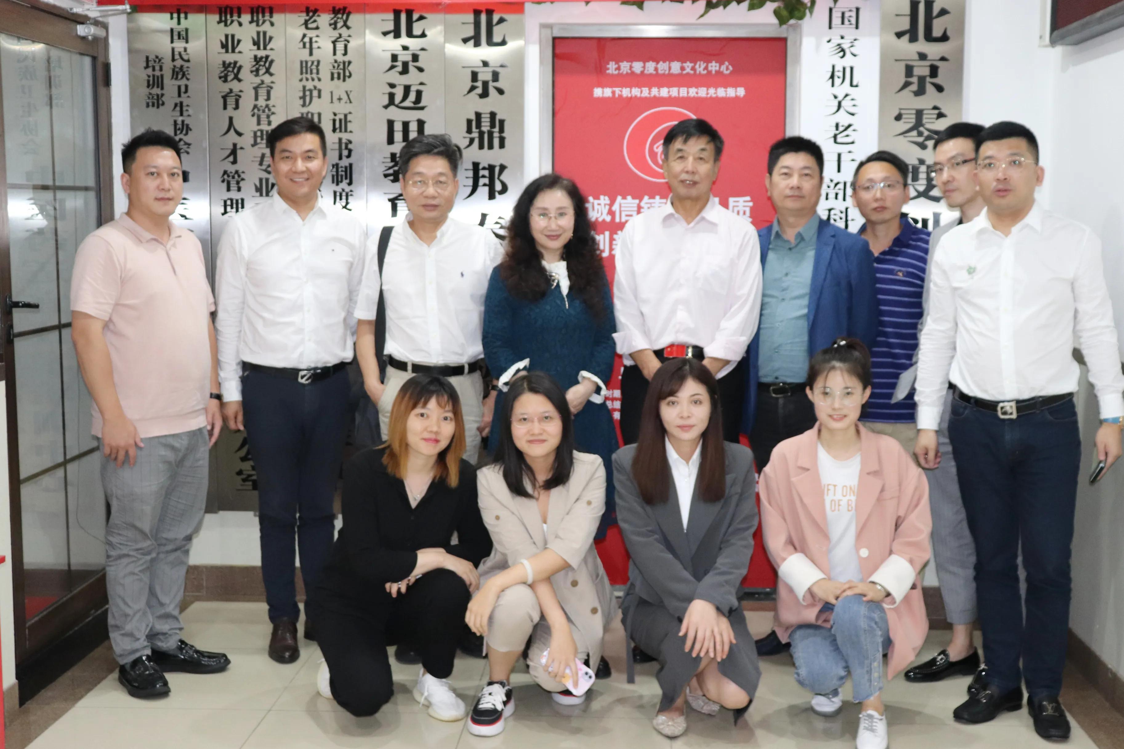 金秋八月丹桂飘香收获满满,金秋硕果满枝头丹桂飘香