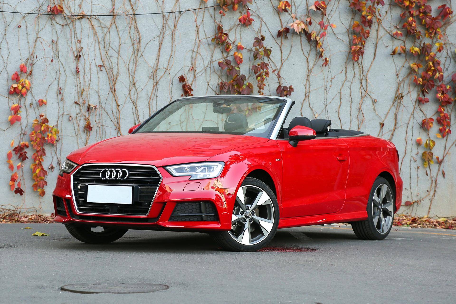 30万预算奔驰宝马奥迪谁更有面子,28万到32万选择宝马和奥迪的车型