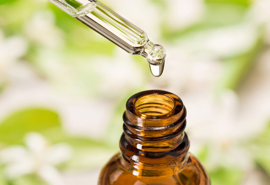 护肤重要步骤：根据这三步挑精华，皮肤再差都有救