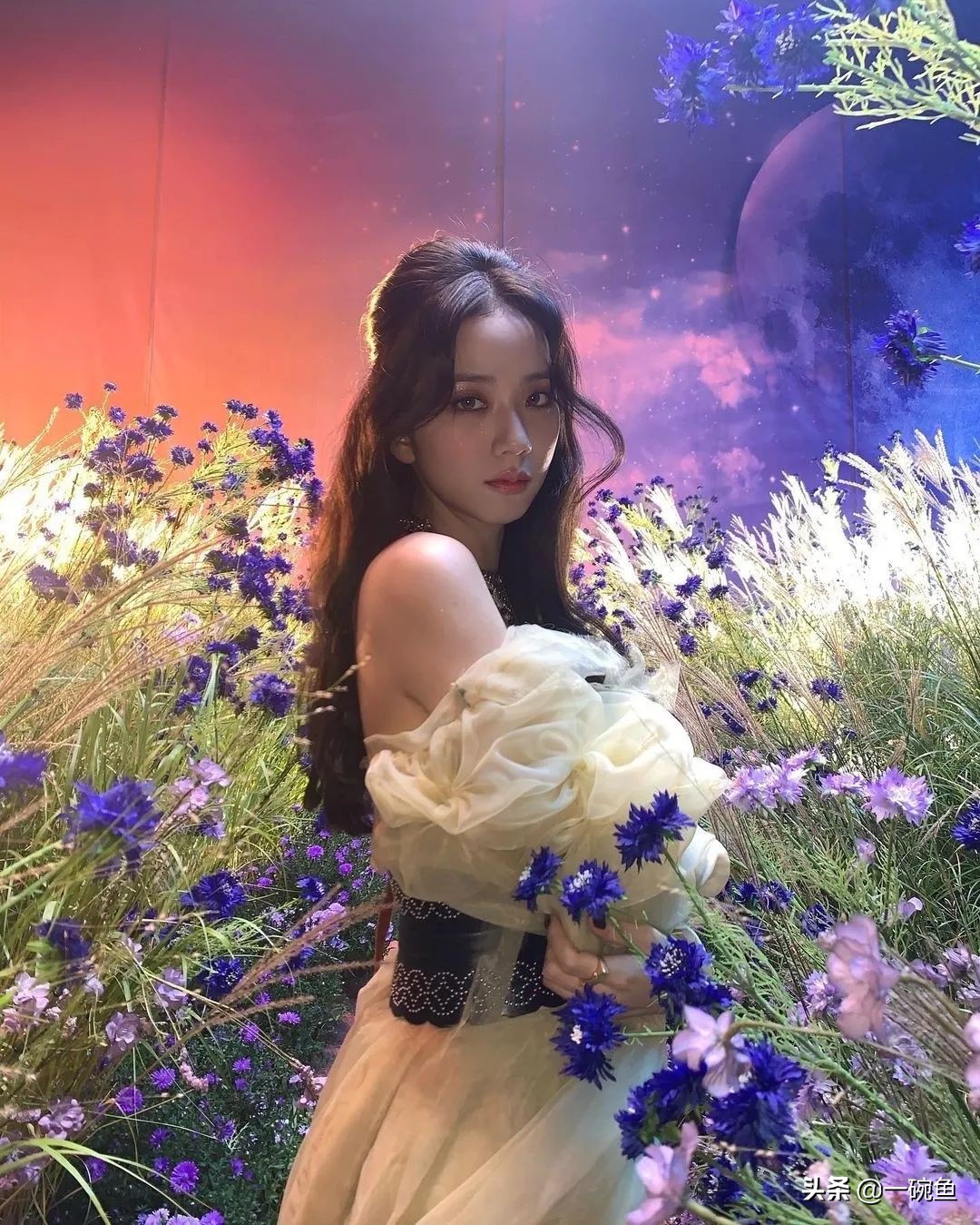 刘海怎么剪最好看法式刘海瘦脸,什么脸型适合剪什么样的刘海刘海