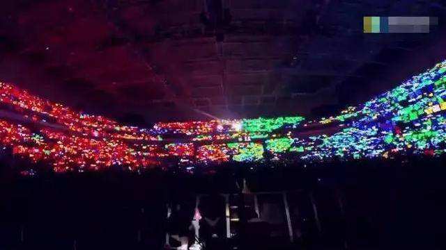 王俊凯王源易烊千玺解散谁更火,tfboys七周年王俊凯和易烊千玺