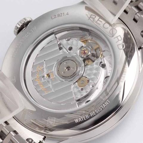 秋冬穿搭高级感明星同款,明星同款时尚大方