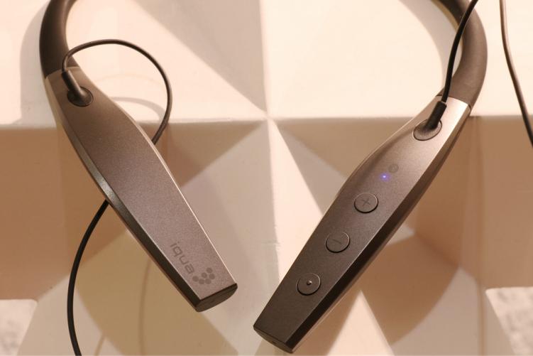 运动时怎么可以没有音乐！iquaG38耳机颜值和音质就很不错