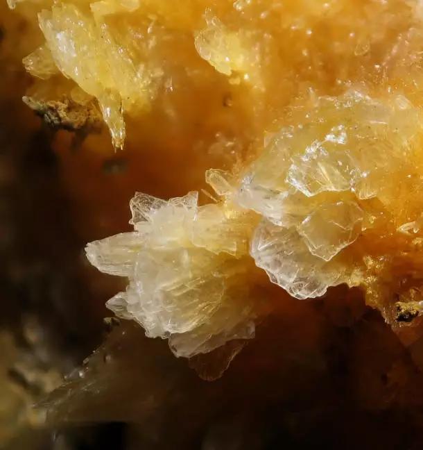 黄金矿石的鉴别方法,100种漂亮矿石