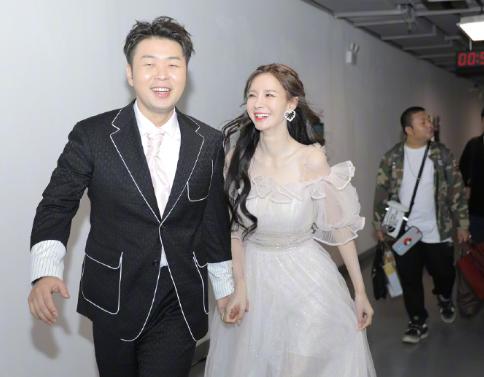 沈梦辰晒杜海涛减肥后的模样,沈梦辰说杜海涛才华大于颜值