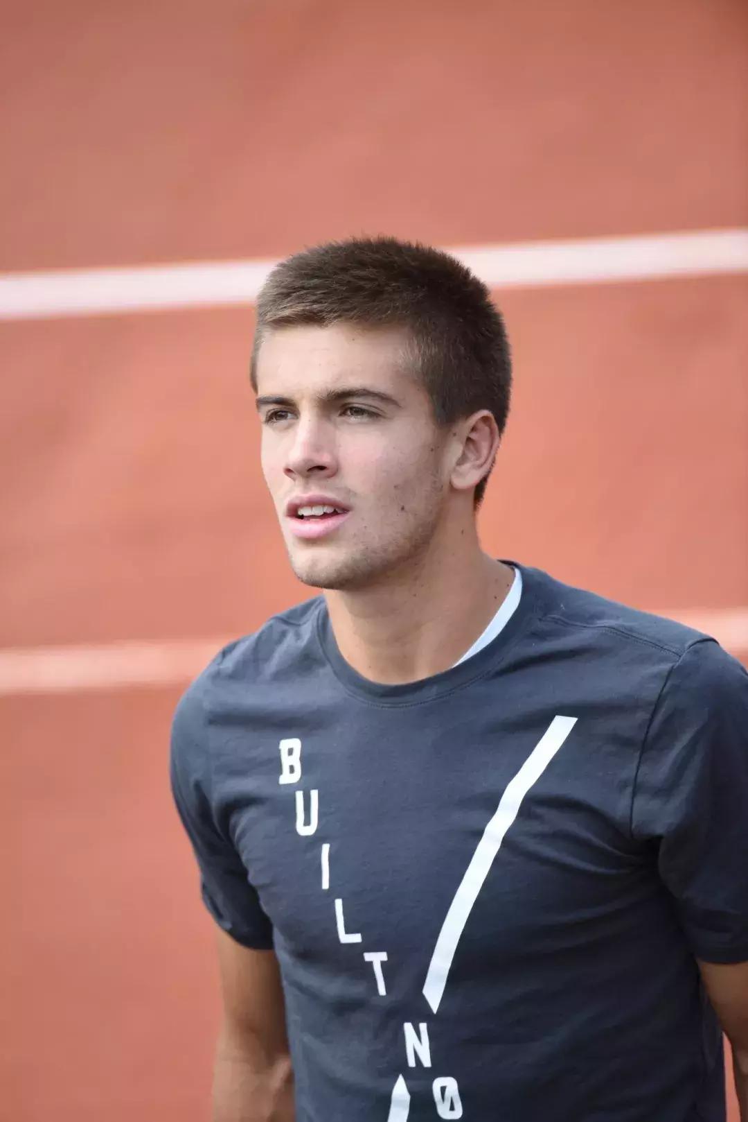 丘里奇比赛颜值,丘里奇最帅的颜值