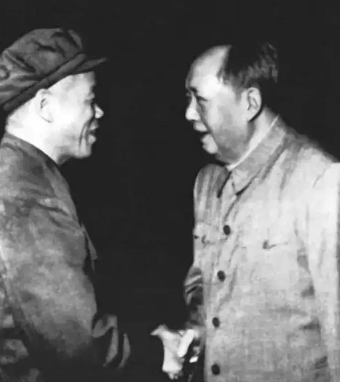 致敬最可爱的人一幅画,致敬最可爱的人卡通图片