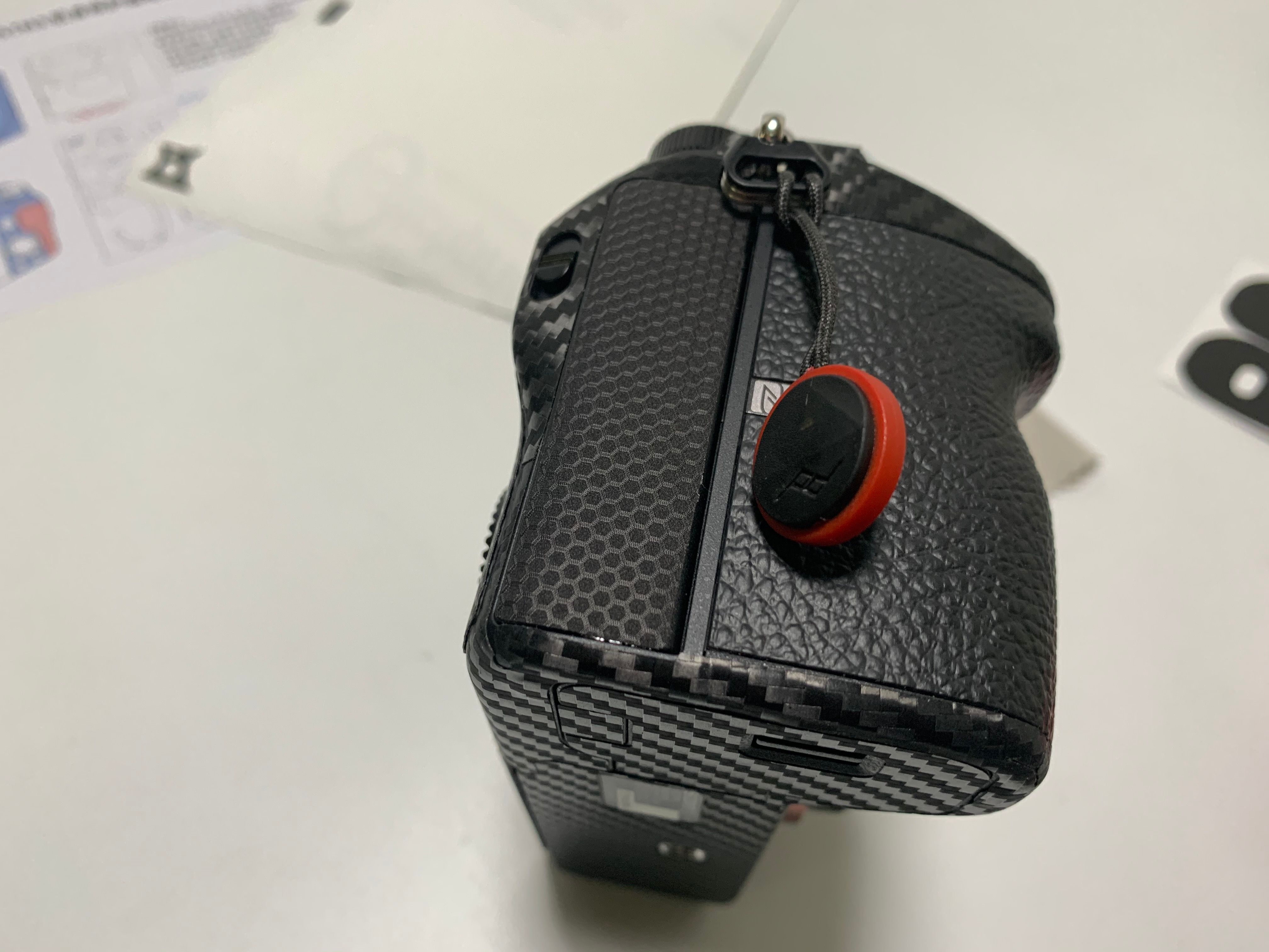 相机贴纸不留胶还牢固,相机3m的胶贴会留痕迹怎么清理