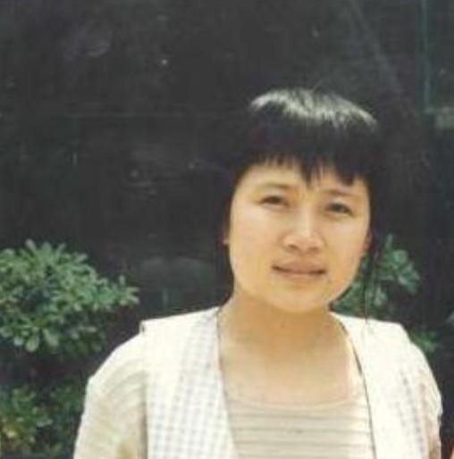 李娜是怎么蜕变的,59岁的李娜如今长得怎么样了