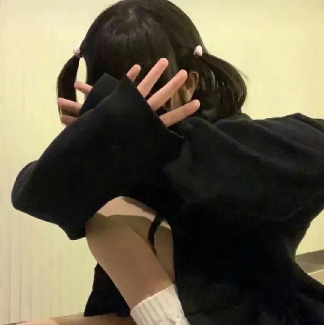 女生头像背景个签,女生头像简单有深意