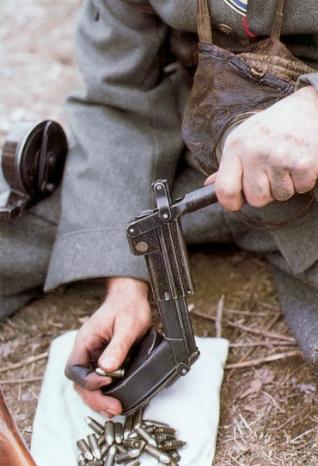 堑壕清道夫冲锋枪,清道夫mp18冲锋枪