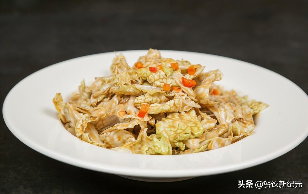 为何男主持说乾隆白菜是凉菜,主持人如何看待乾隆白菜