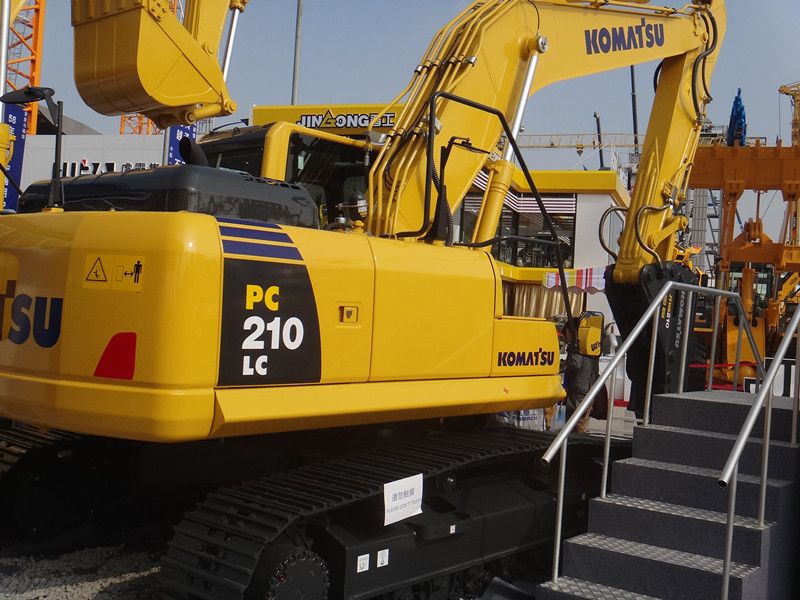 盘点国际7大挖机品牌，谁是当之无愧的挖机之王？