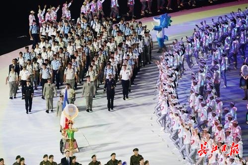 军运会会徽图案,2019军运会开幕式巨型国旗