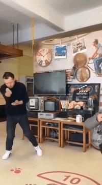 足球十大最搞笑瞬间图,足球搞笑庆祝动作gif