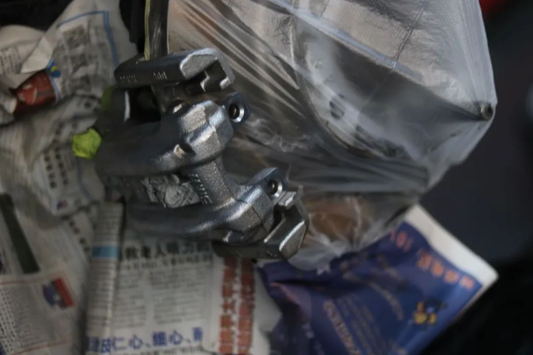 怪兽改造跑车视频,宝马f20120改装