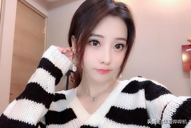 从杀马特“女仆”少女，到斗鱼一姐，她的手段太高明