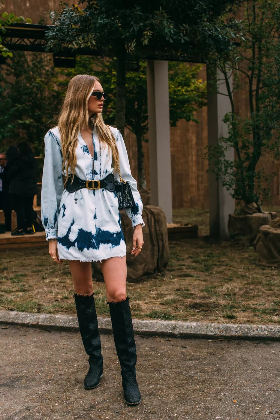 靴子今年最流行的穿搭冬,今年流行什么样的靴子百搭又洋气