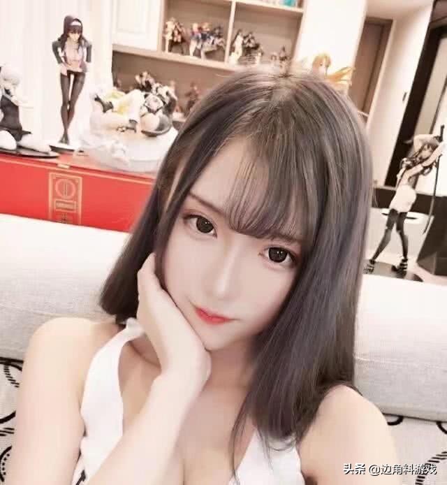 斗鱼张七哥现状,斗鱼一姐卡卡现状