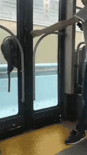 只能亮度调亮才能看得懂的梗,调高亮度才能看懂的梗