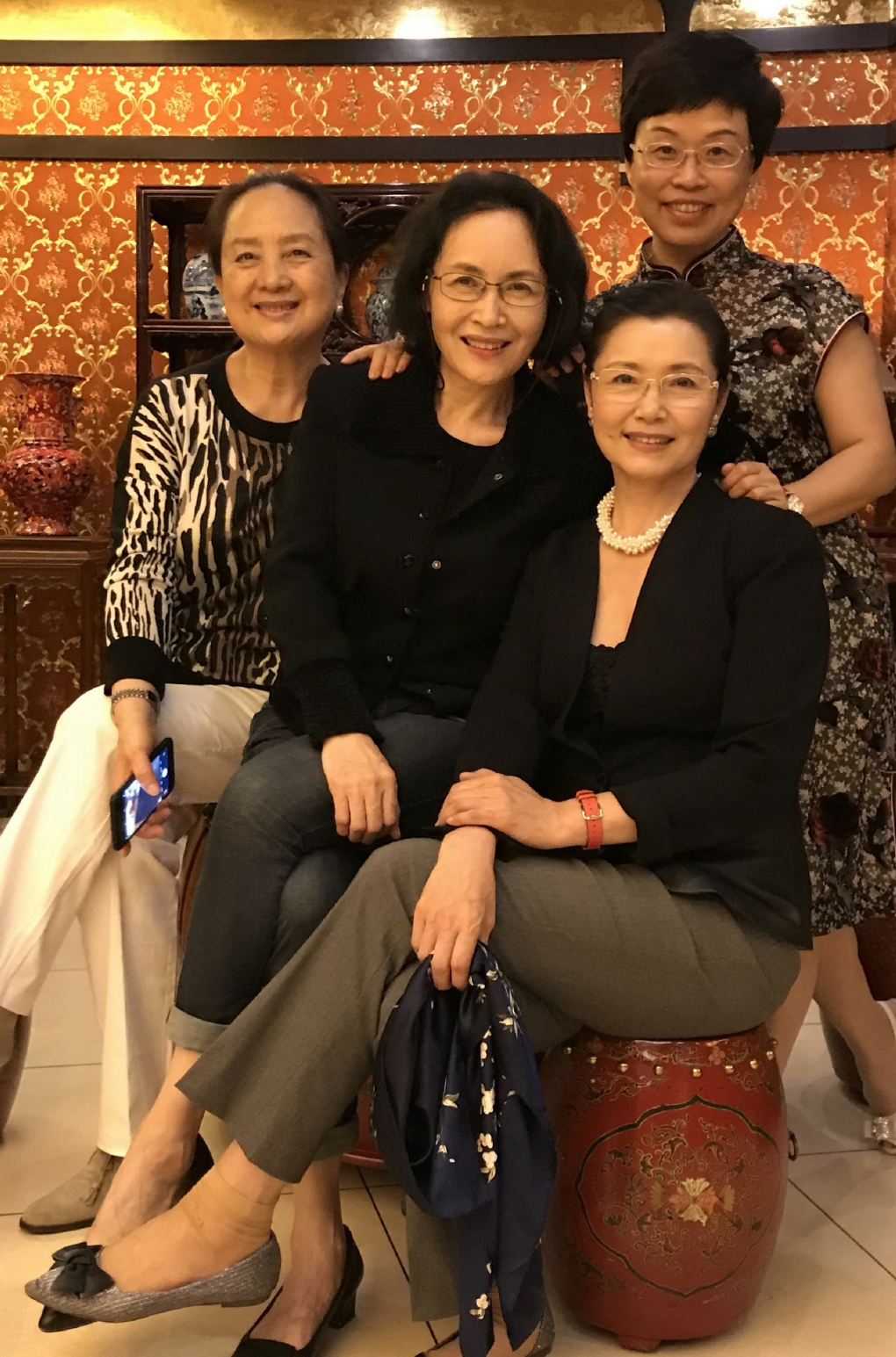 红牡丹姜黎黎全身照,姜黎黎年轻时的照片红牡丹