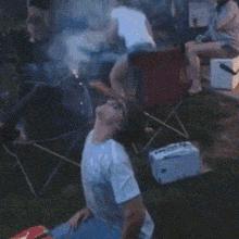 搞笑gif段子不由自主的咽了下口水,搞笑gif吃饭要优雅我真的做到了