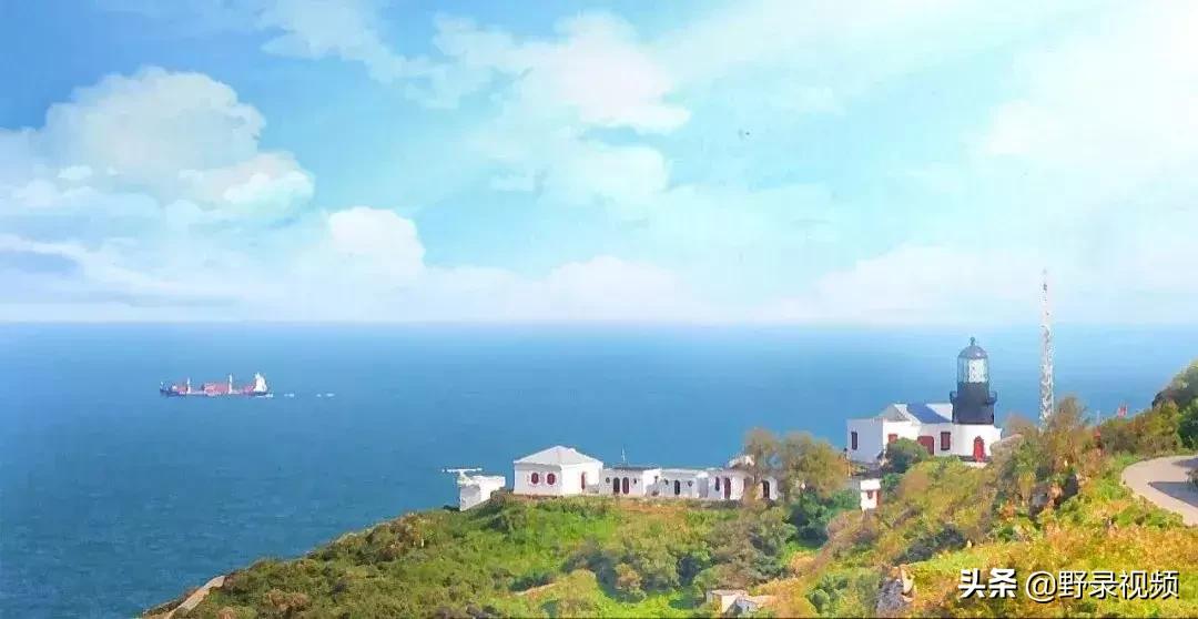 春天来了，这个四月请开启小情侣打卡模式，单身狗们千万不要点