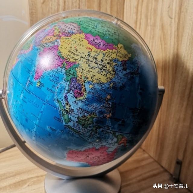 如何教孩子认识地球仪,怎样教小朋友认识地球仪知识