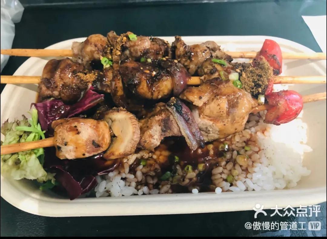 北京环球影城阿甘虾餐厅,北京环球影城三把扫帚餐厅