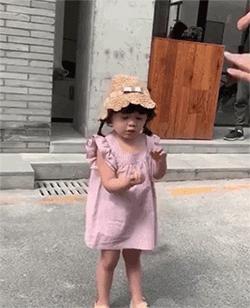 靠贩卖女儿照片赚100万，他们才是真正的魔鬼