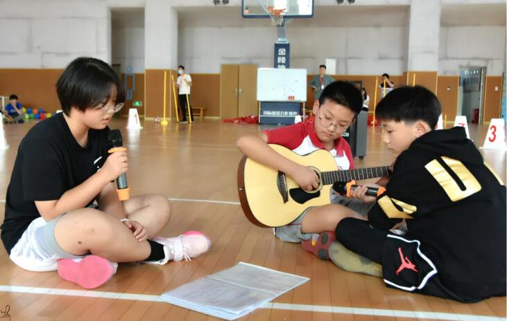 趣味运动会携手共进视频,趣味运动会携手同行