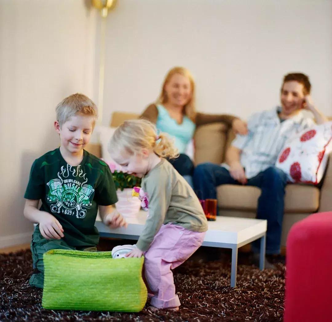 适合幼儿玩的刺激的英语游戏,亲子游戏的英语