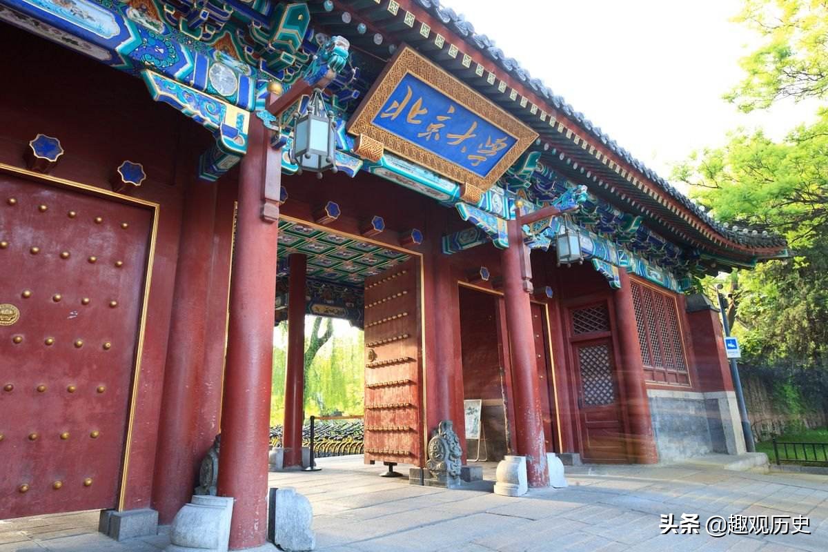 从国学大师到跌落神坛蒙曼,蒙曼古诗100首解读