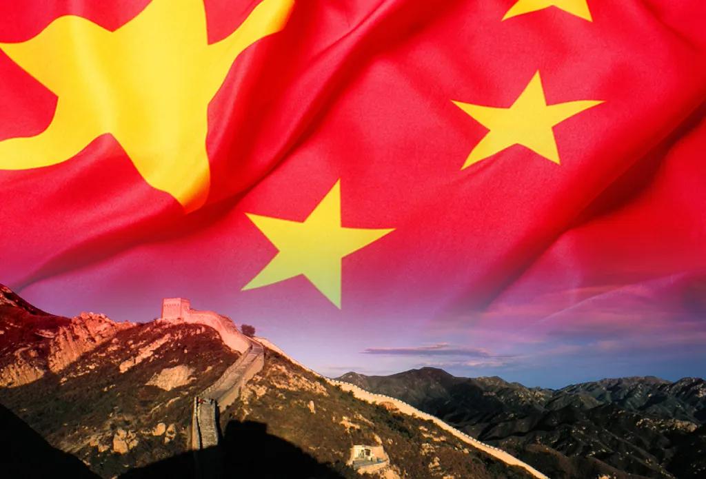 中国第一面五星红旗的来历,开国大典第一面五星红旗冉冉升起