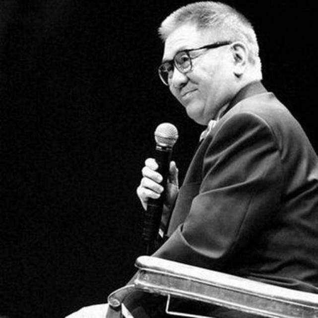 李成儒犀利？黄霑骂刘德华三年，让成龙羞愧助谭咏麟成才