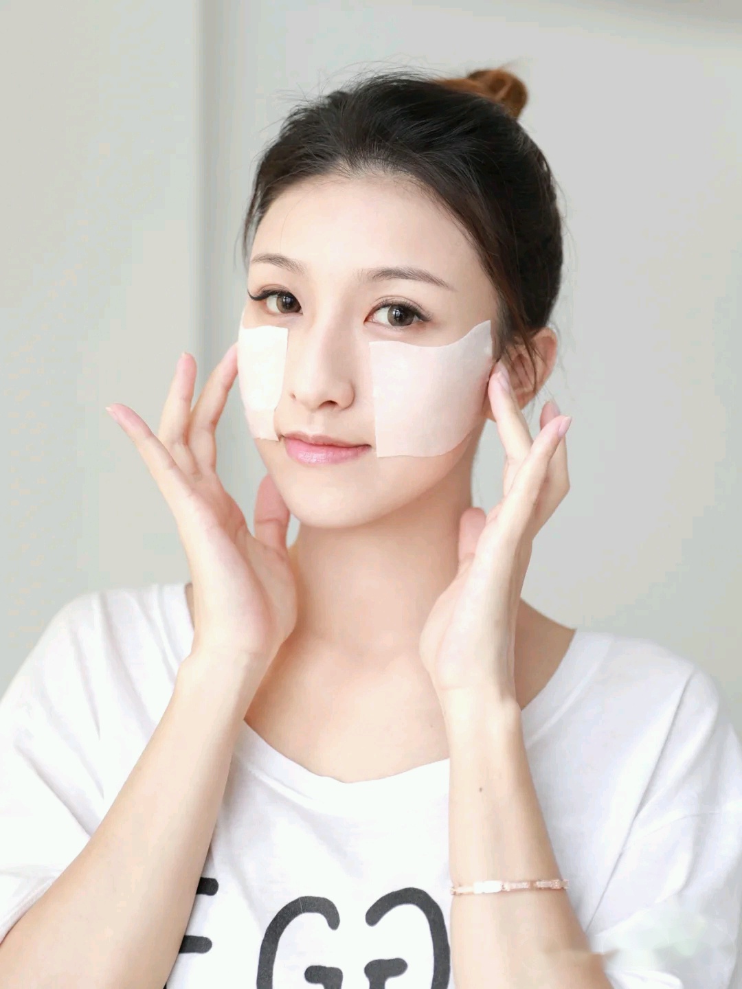 玉泽和百雀羚哪一款更保湿,百雀羚补水淡化细纹哪款好