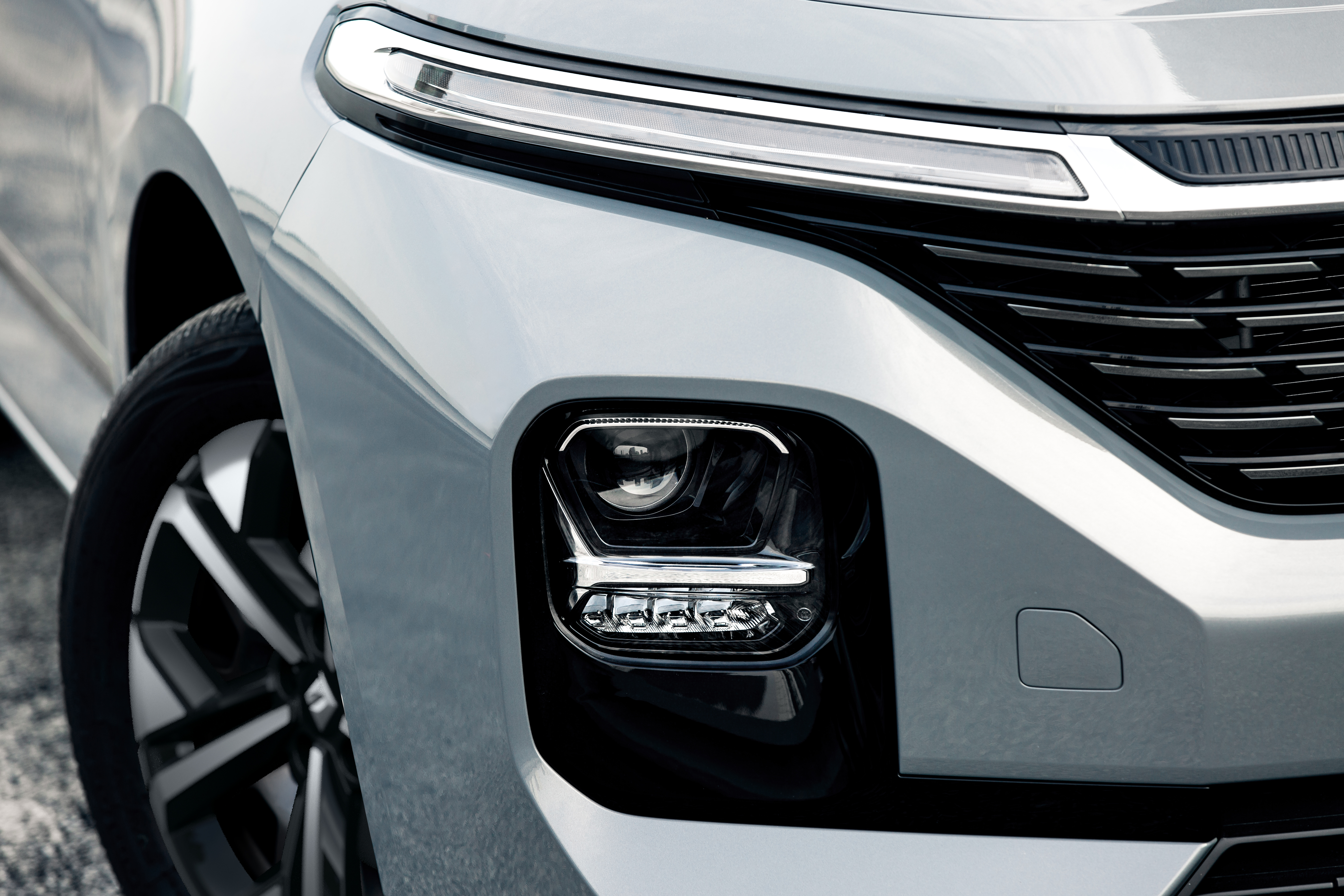 一块石头换来了一辆汽车？抖音上的以物换物挑战真的成功了