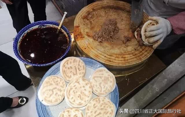 吃货们千万不要错过的昆明美食街,女吃货们打卡长沙网红美食街视频