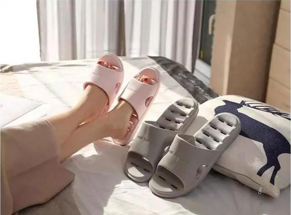 日本匠心精神制造，震撼脚丫云触感、速干防滑，拖鞋中“爱马仕”