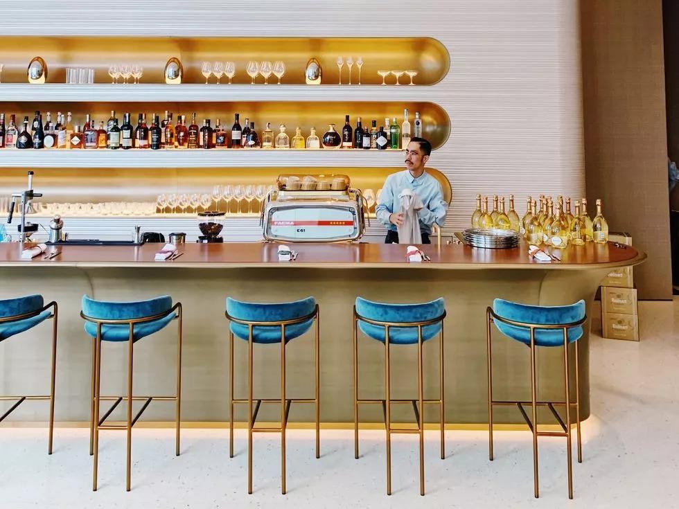 lv鍏ㄧ悆绗竴瀹跺挅鍟″簵,lv濂緢鍝佸挅鍟″簵