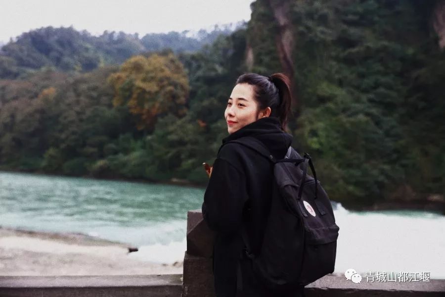 在古村落拍照怎么摆姿势好看,在古堰拍照姿势