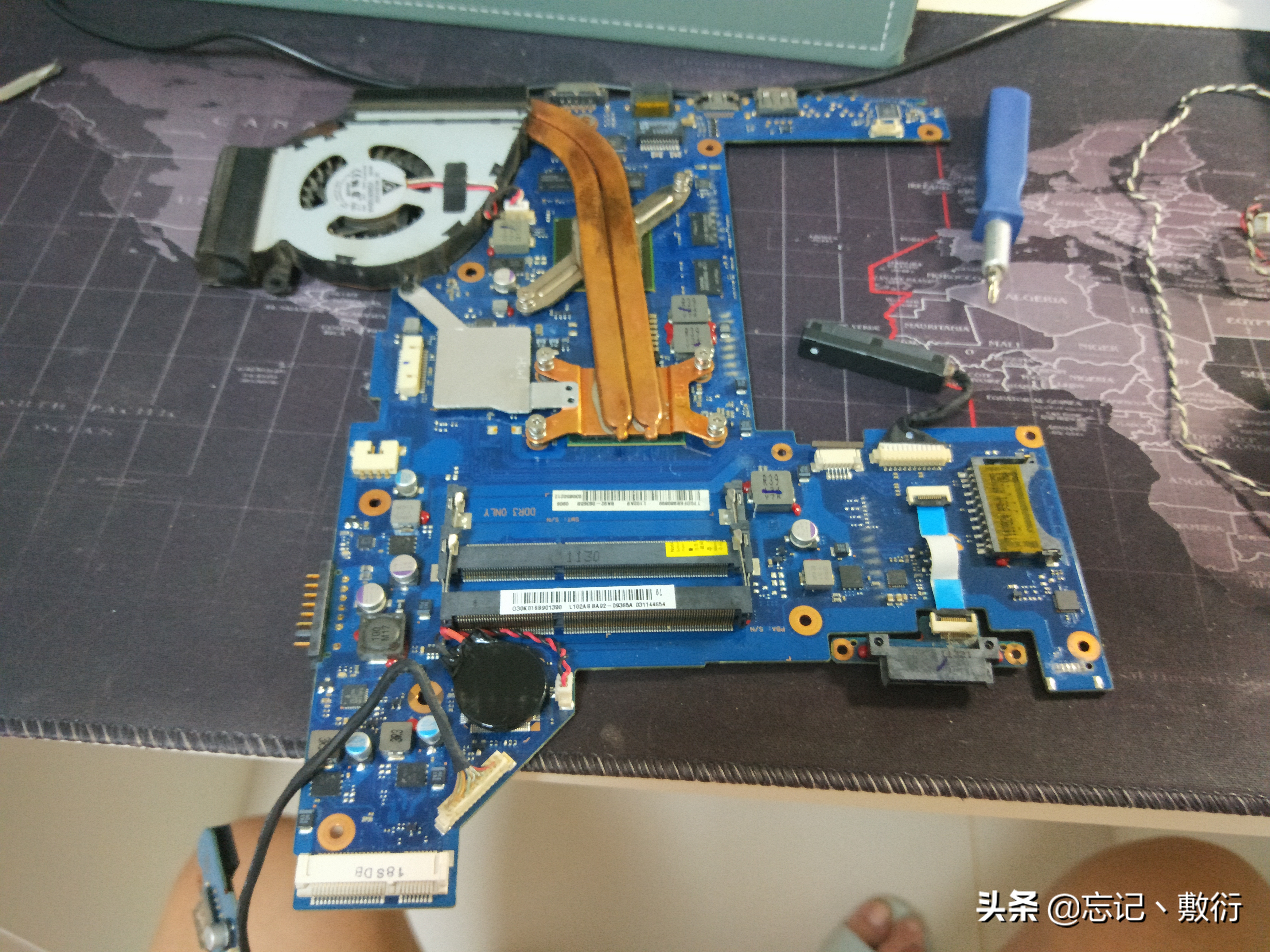 三星q460笔记本键盘拆解图鉴,三星笔记本r440键盘更换