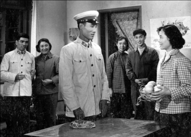 中国警服变迁的历史意义,警服变迁可以折射出什么