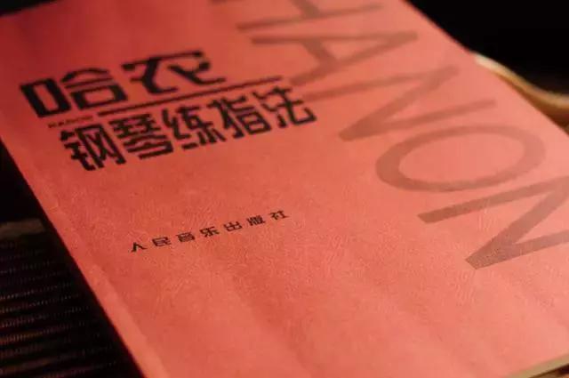 成人初学钢琴买什么琴,成人零基础学钢琴应该买琴吗