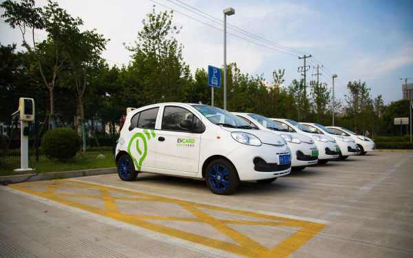 新能源电动汽车充电器快充,新能源电动汽车车载充电机有几种