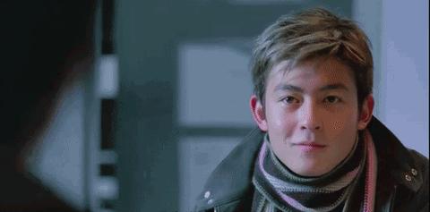 周冬雨易烊千玺各大颁奖盛典,周冬雨怎么变成双金影后