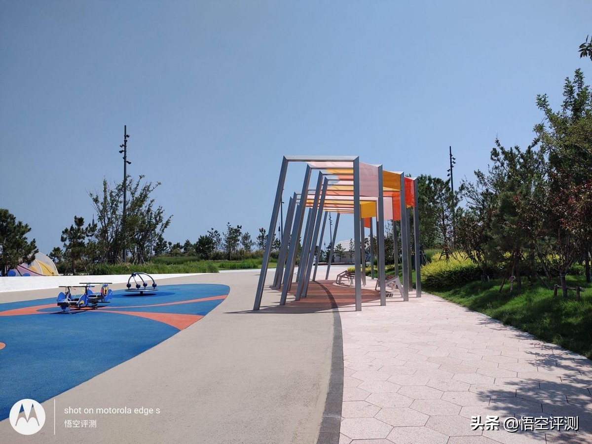 摩托罗拉edge轻奢版高通,摩托罗拉edges5g版屏幕